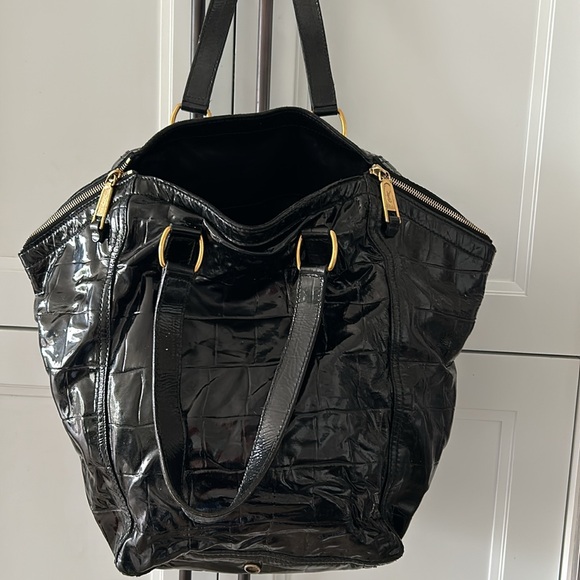 Gorgeous black patented leather YSL Downtown Tote pre loved 💕 - Picture 10 of 16